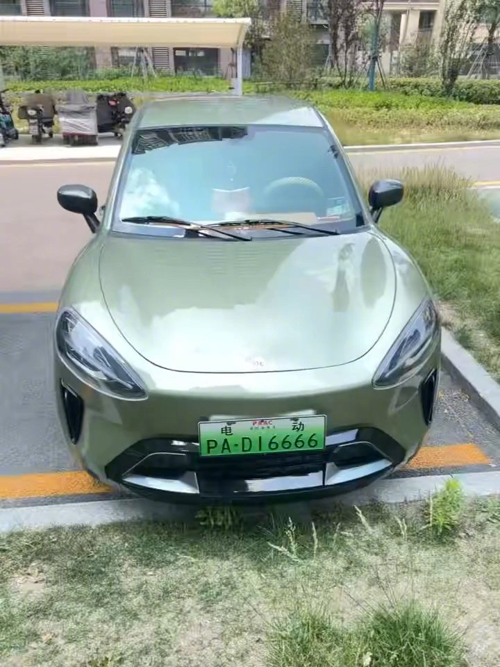 ▲ 视频截图帧(下同)