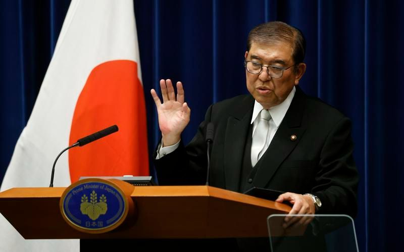 2024年11月11日,日本首相石破茂在日本东京首相官邸出席记者会。新华社发(Pool图片,太田洁摄)