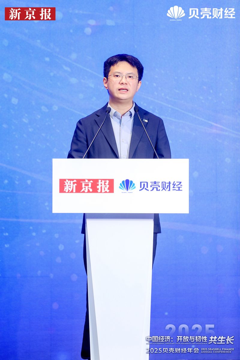 北京大学助理教授、银河通用机器人创始人及首席技术官、智源学者王鹤