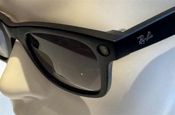 Ray-Ban Meta实物图