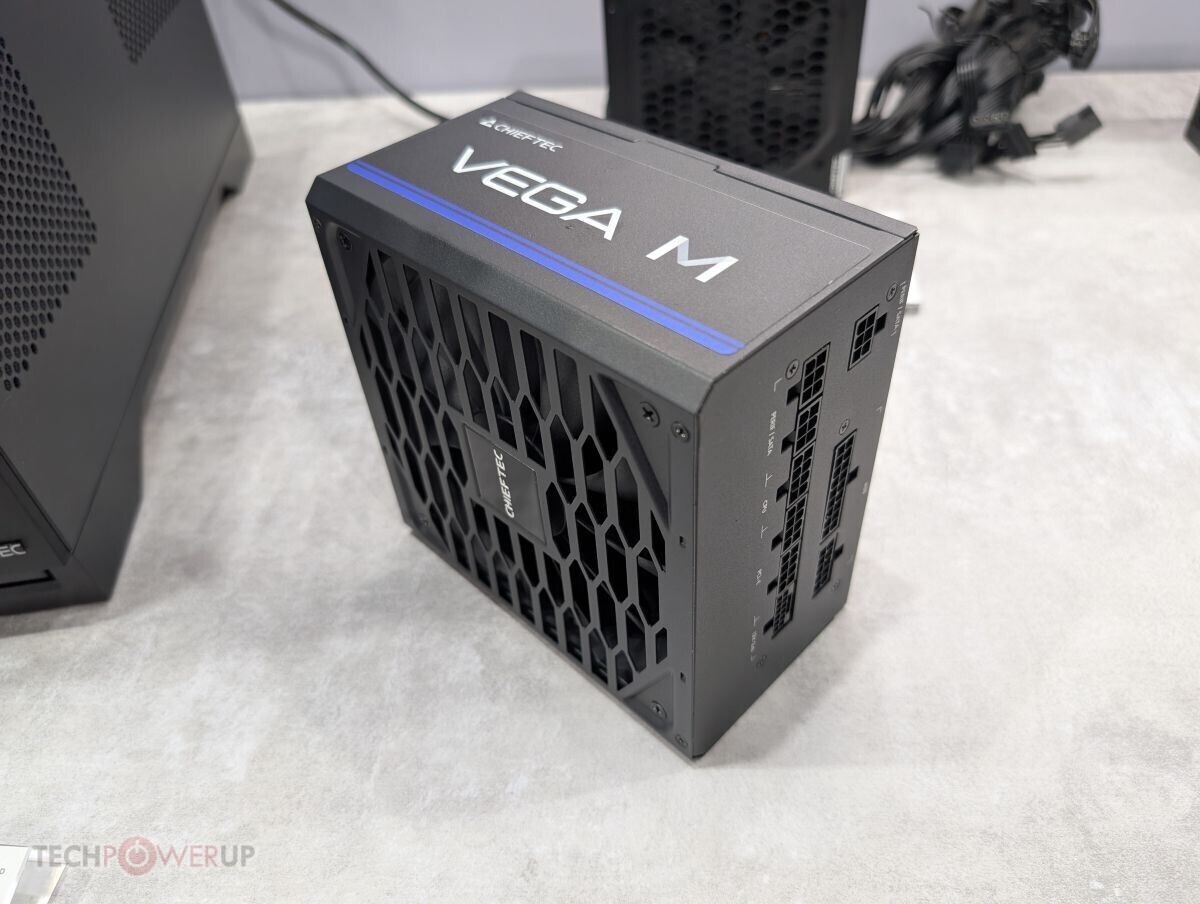 ▲  VEGA M 系列电源，图源 TechPowerUp