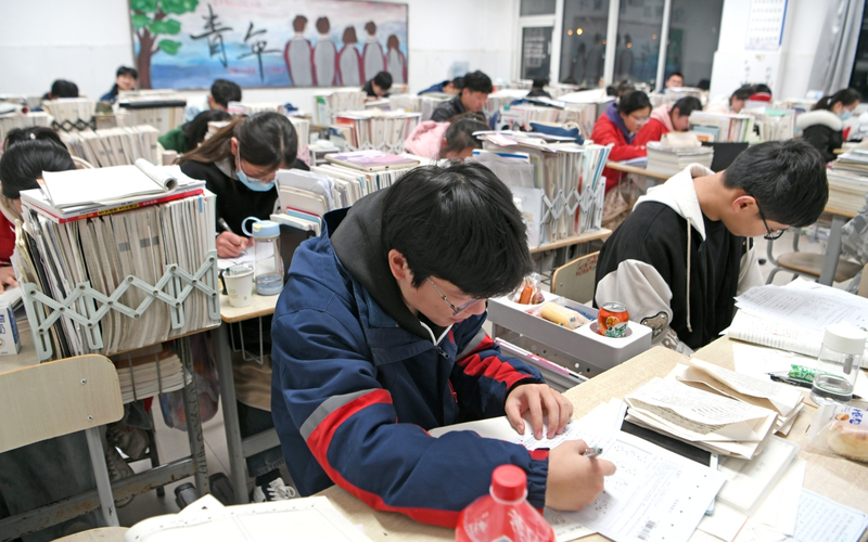 ▲资料图:学校应当尊重和保护学生的人格尊严、隐私权等基本权利。 图/IC photo