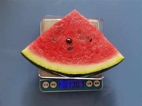 可食部约为 100 克(大约 1 巴掌)图片来源:作者提供
